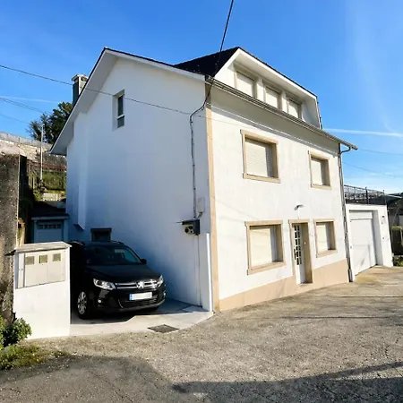 Chalé A Casa Dos Avós - Spacious House With Garage In