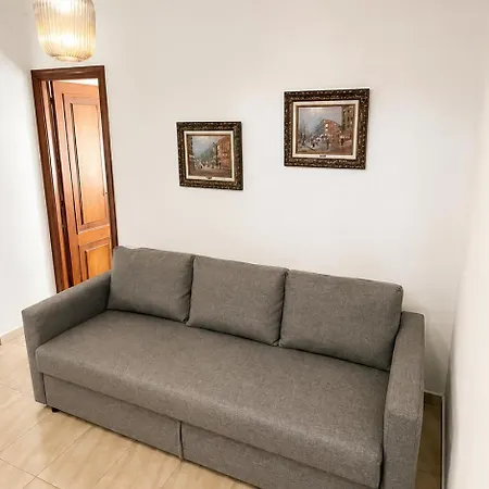 A Casa Dos Avós - Spacious House With Garage In