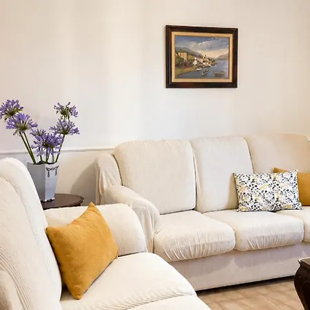 A Casa Dos Avós - Spacious House With Garage In Noia